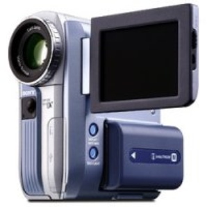 Цифровая видеокамера Sony DCR-PC104E