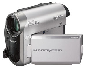 Цифровая видеокамера Sony DCR-HC52